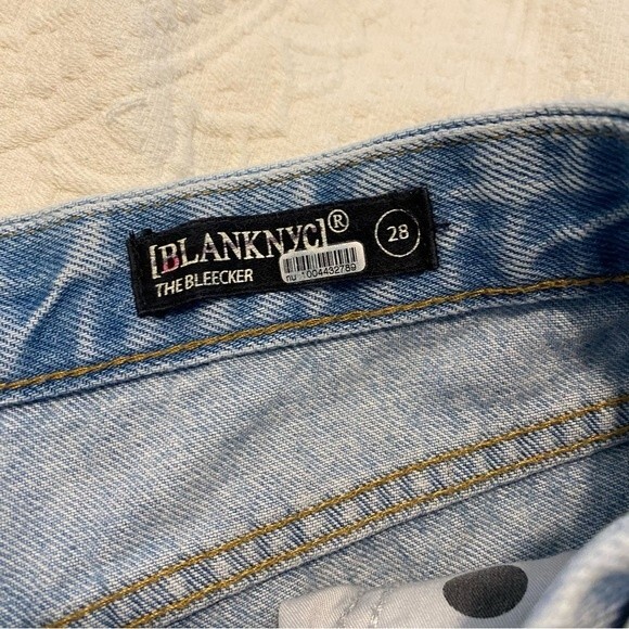 Blank NYC The Bleecker size 28 Light Wash Belt Appliqué Western Mom Jeans - Picture 7 of 12